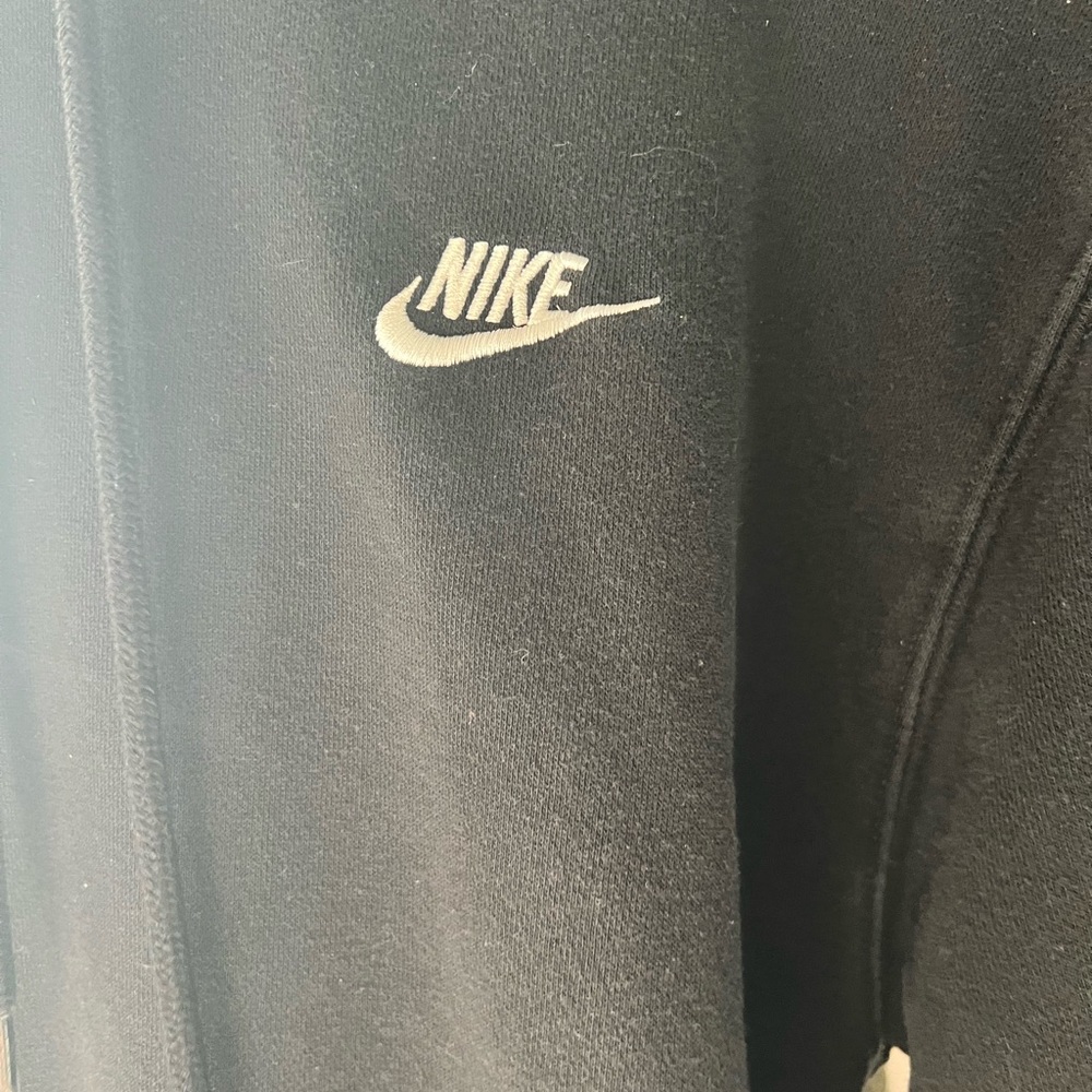 Nike Black Men’s Pullover Hoodie with White Swoosh - Picture 2 of 3